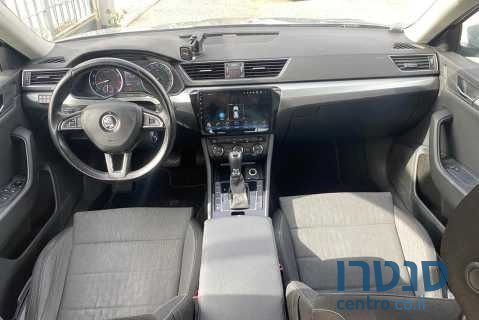 2017' Skoda Superb סקודה סופרב photo #3