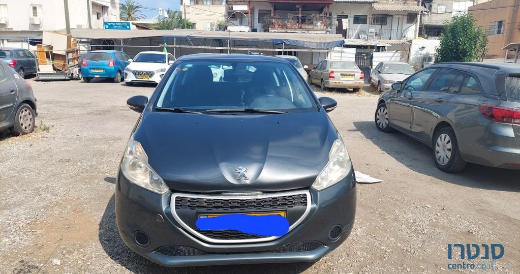 2015' Peugeot 208 פיג'ו photo #2