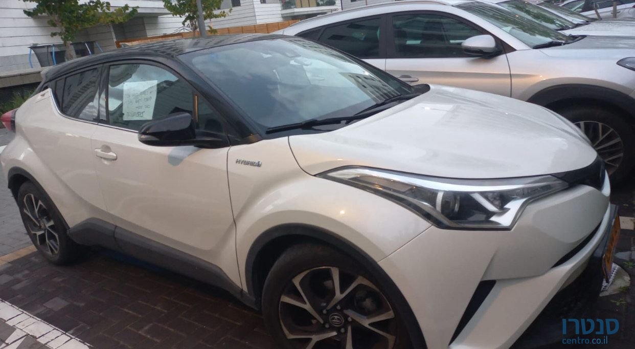 2018' Toyota C-HR טויוטה photo #1