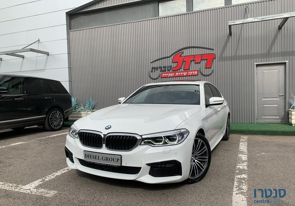 2019' BMW 5 Series ב.מ.וו סדרה 5 photo #3
