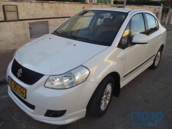 2008' Suzuki SX4 photo #2