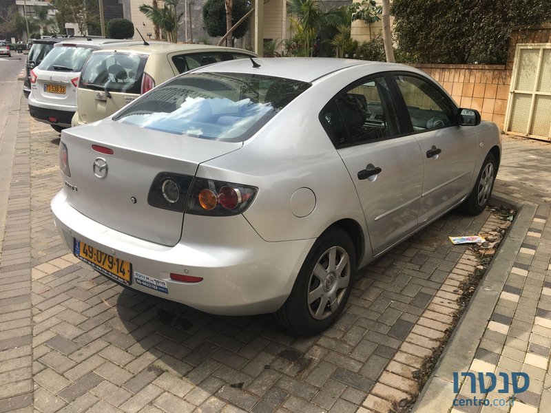 2006' Mazda 3 photo #2