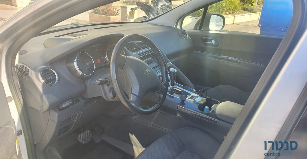 2012' Peugeot 3008 פיג'ו photo #2