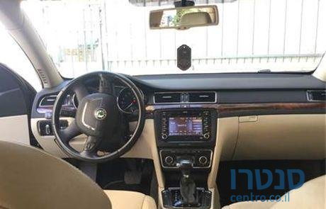 2012' Skoda Superb סקודה סופרב photo #3