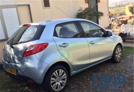 2008' Mazda 2 photo #3