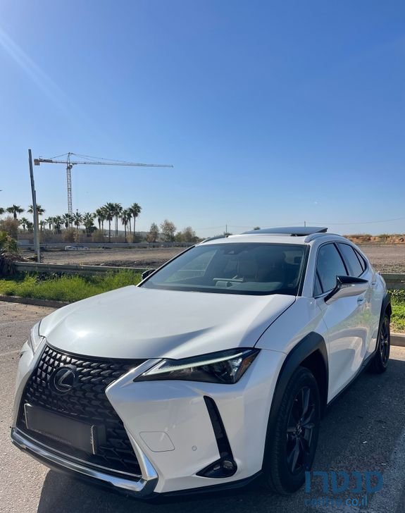 2024' Lexus UX לקסוס photo #4