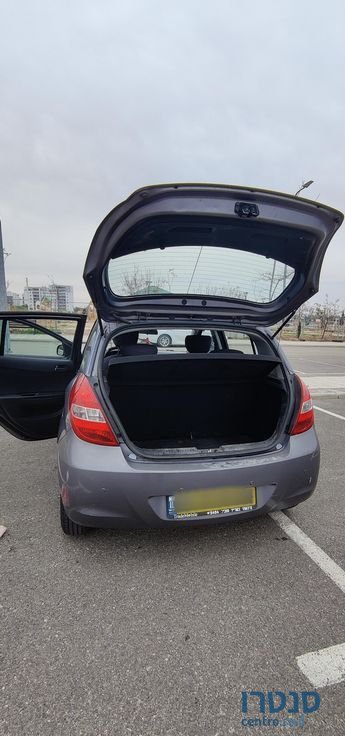 2009' Hyundai i20 יונדאי photo #6