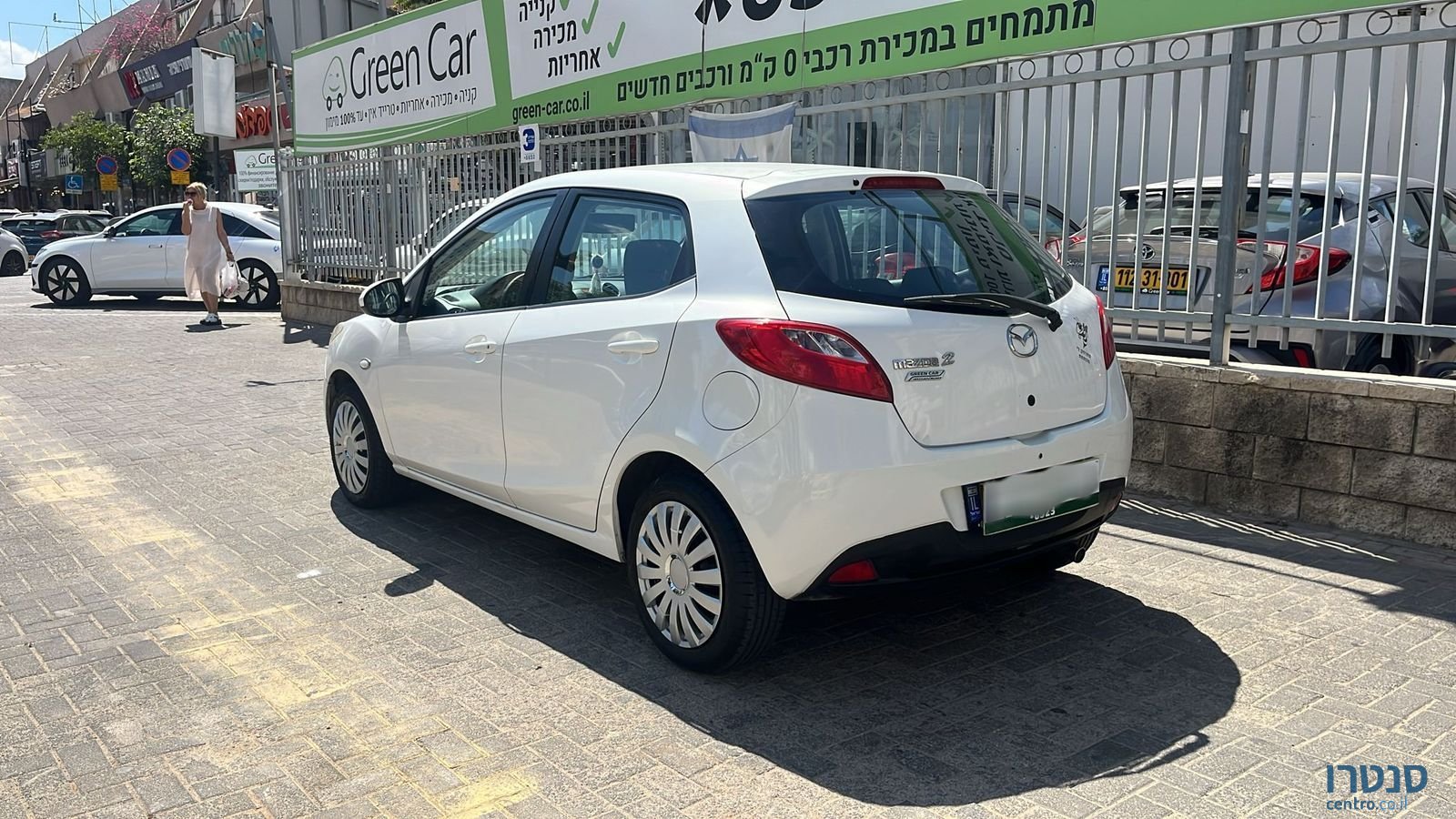 2011' Mazda 2 photo #2