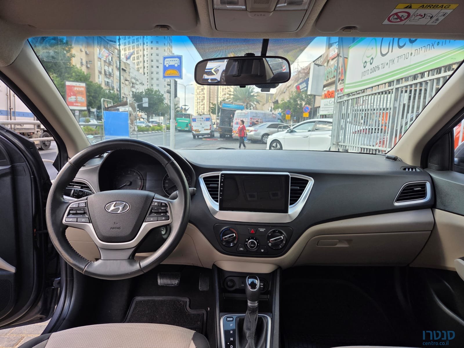 2019' Hyundai Accent photo #3