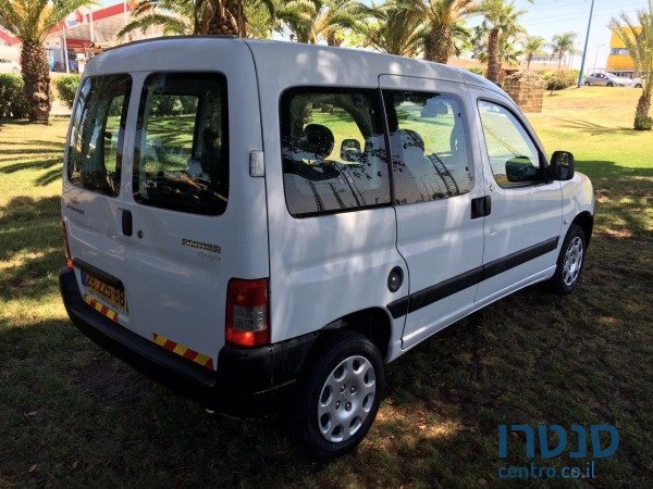 2009' Peugeot Partner photo #4