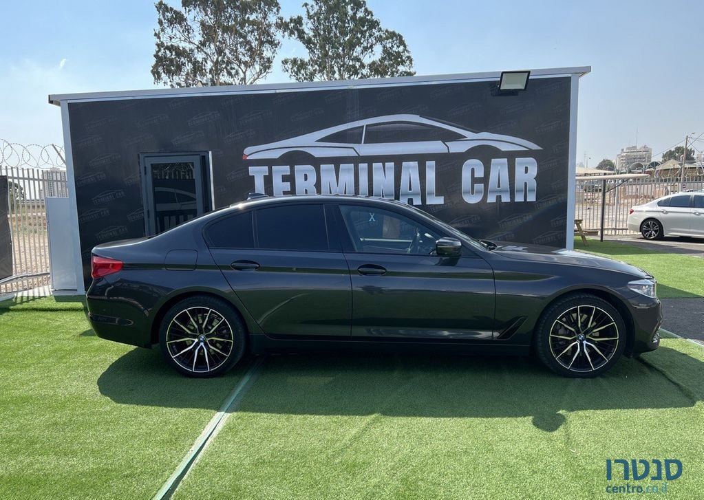 2020' BMW 5 Series ב.מ.וו סדרה 5 photo #5