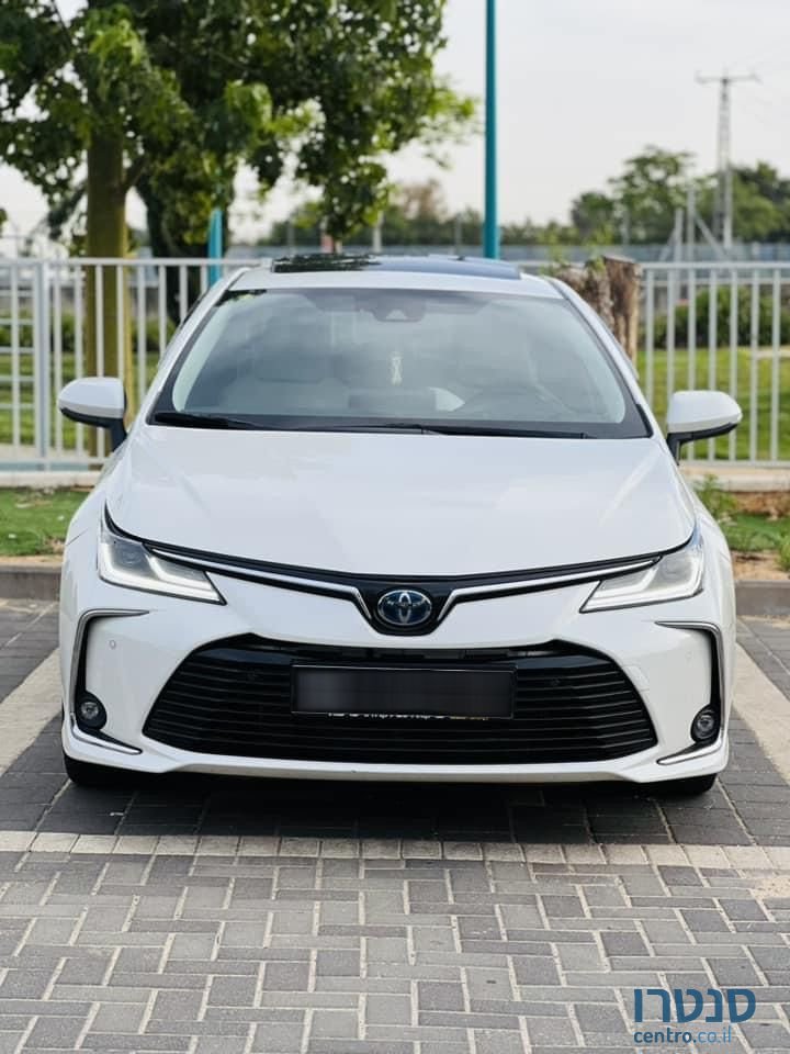2019' Toyota Corolla טויוטה קורולה photo #2