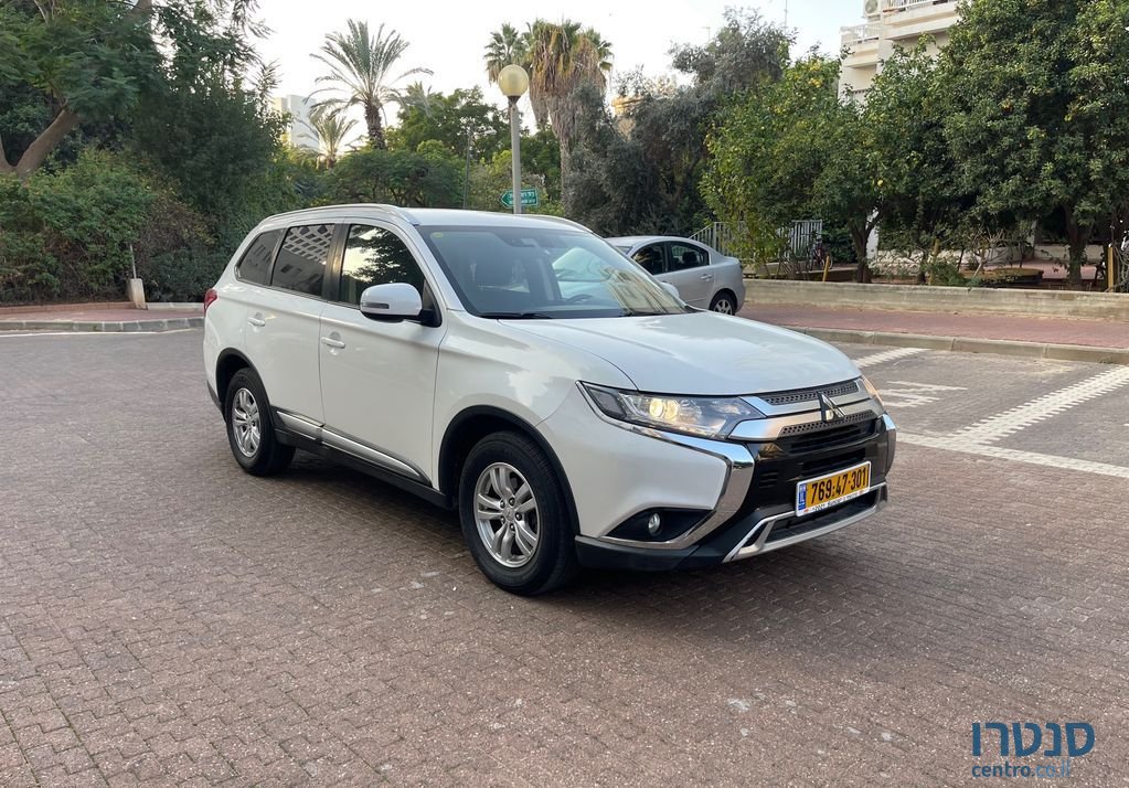 2019' Mitsubishi Outlander מיצובישי אאוטלנדר photo #1