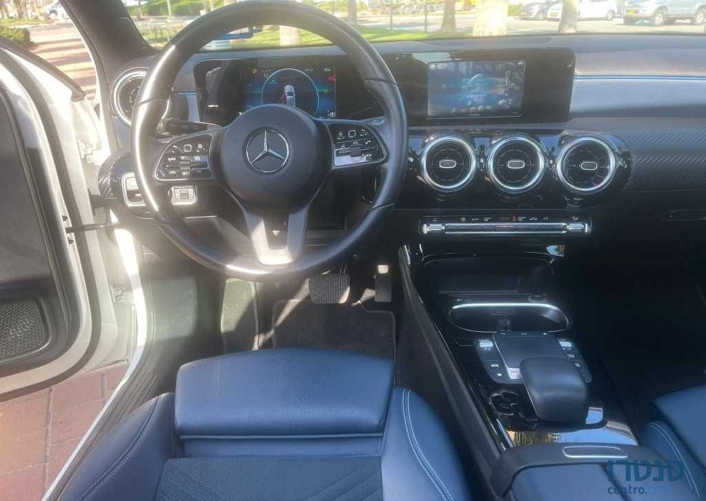 2019' Mercedes-Benz A-Class מרצדס photo #5