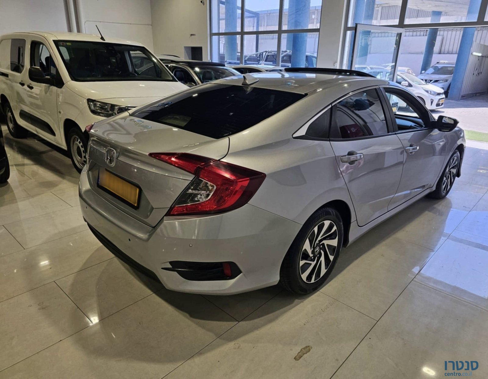 2019' Honda Civic photo #3