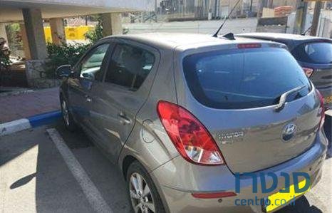 2012' Hyundai i20 יונדאי photo #1