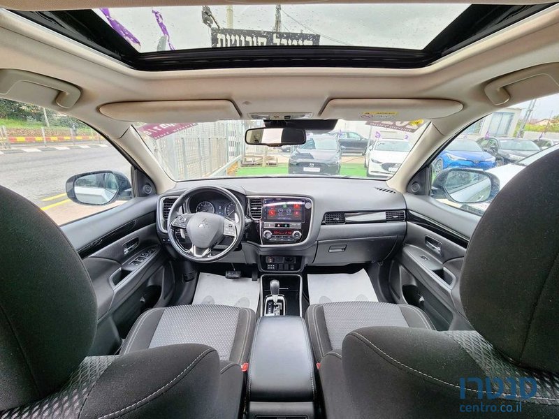 2019' Mitsubishi Outlander מיצובישי אאוטלנדר photo #5