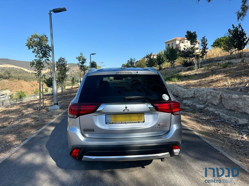 2017' Mitsubishi Outlander מיצובישי אאוטלנדר photo #5