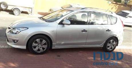 2011' Hyundai I30Cw i30Cw יונדאי photo #2