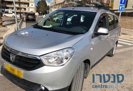 2015' Dacia Lodgy דאצ'יה לודג'י photo #2