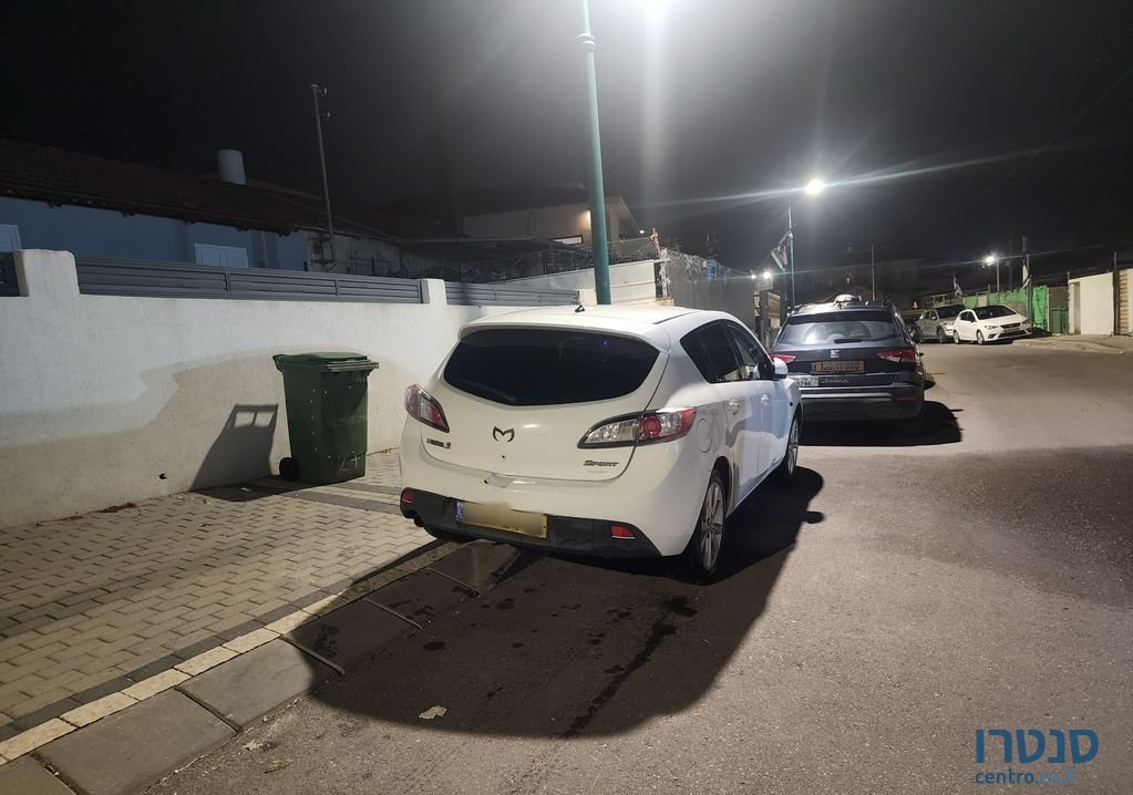 2010' Mazda 3 מאזדה photo #1