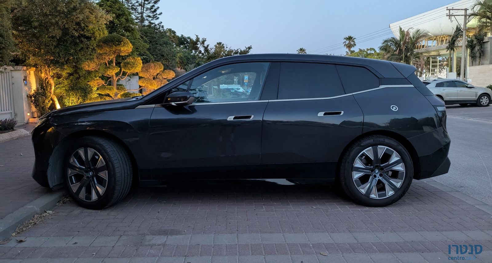 2022' BMW iX ב מ וו photo #2