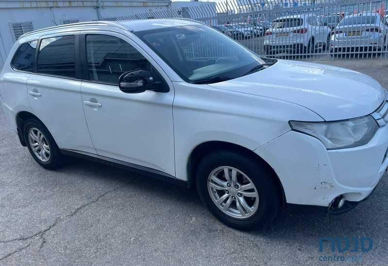 2014' Mitsubishi Outlander מיצובישי אאוטלנדר photo #4