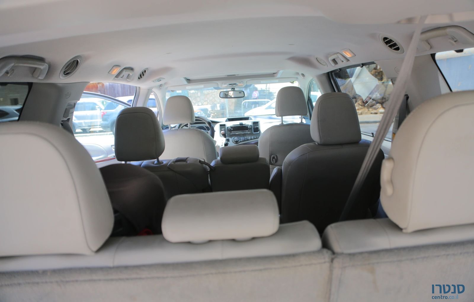 2011' Toyota Sienna טויוטה סיינה photo #3