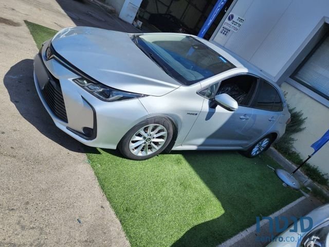 2021' Toyota Corolla טויוטה קורולה photo #1