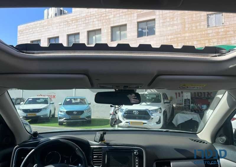 2017' Mitsubishi Outlander מיצובישי אאוטלנדר photo #5