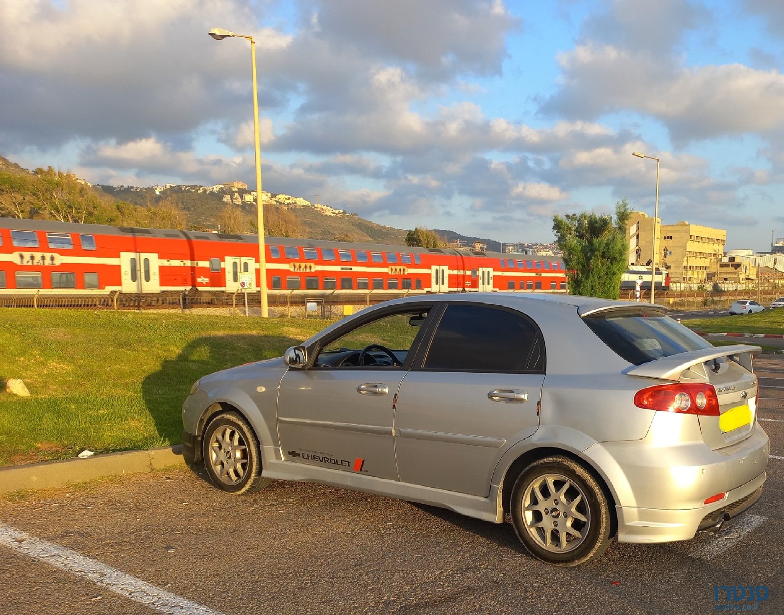 2008' Chevrolet Optra photo #1