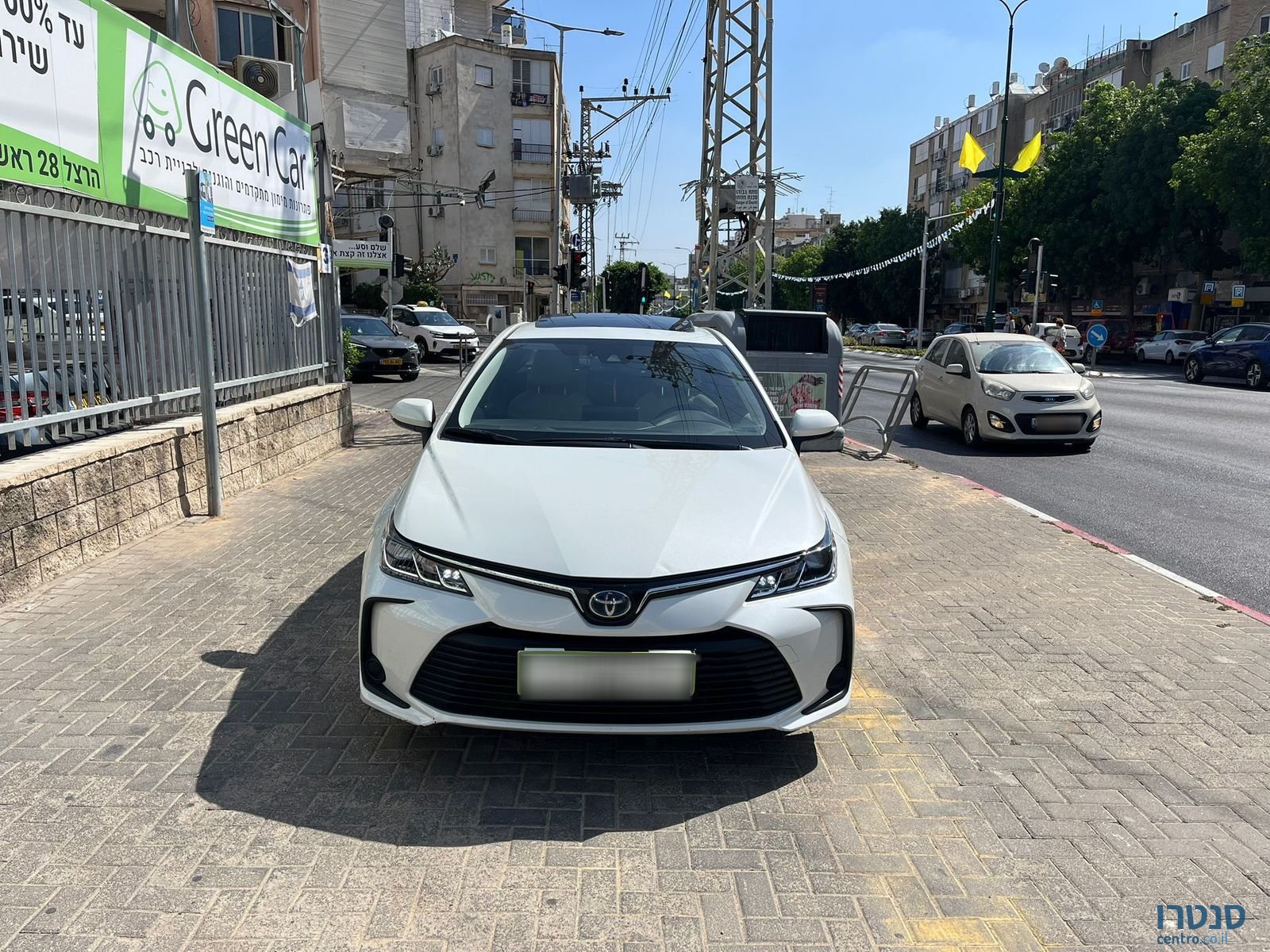 2021' Toyota Corolla photo #3