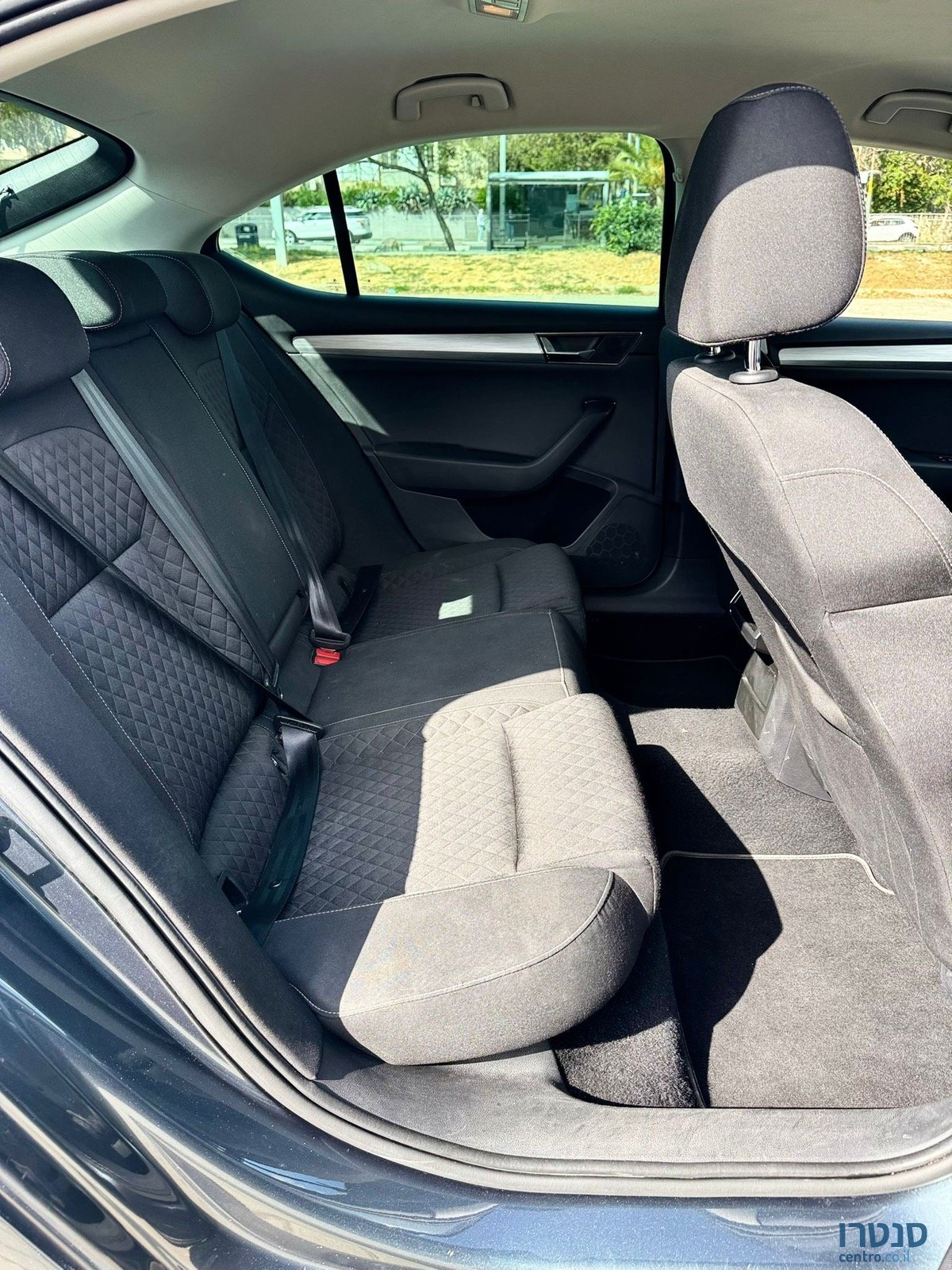 2021' Skoda Superb Ambition photo #7