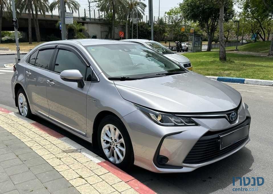 2020' Toyota Corolla טויוטה קורולה photo #3