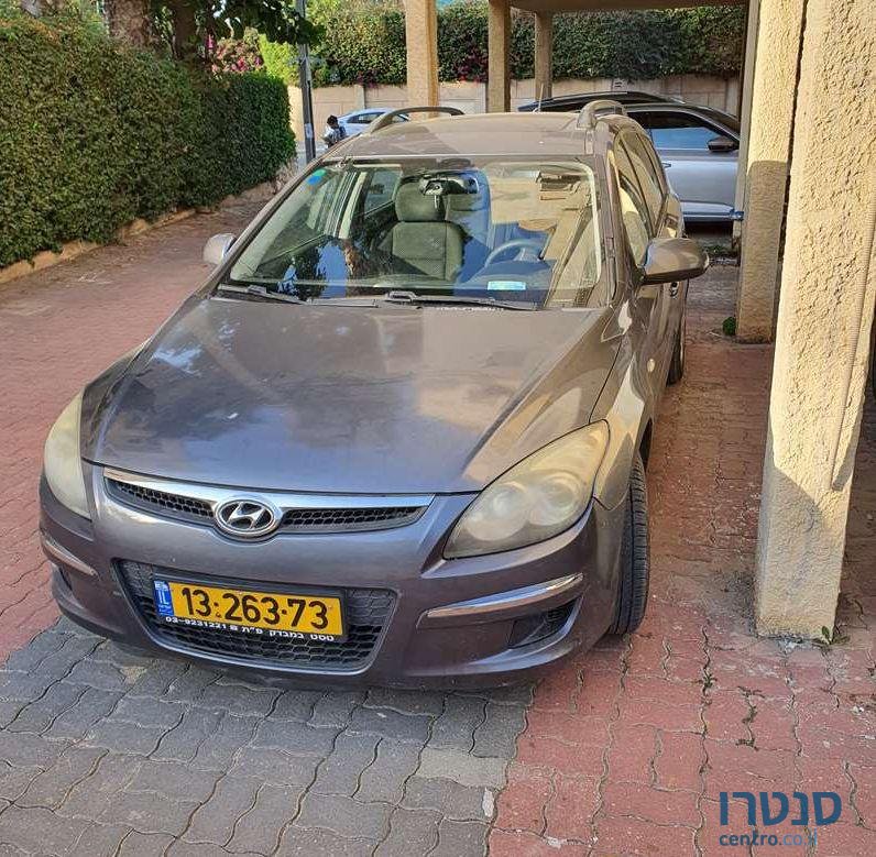 2010' Hyundai I30 Cw יונדאי I30 Cw photo #1