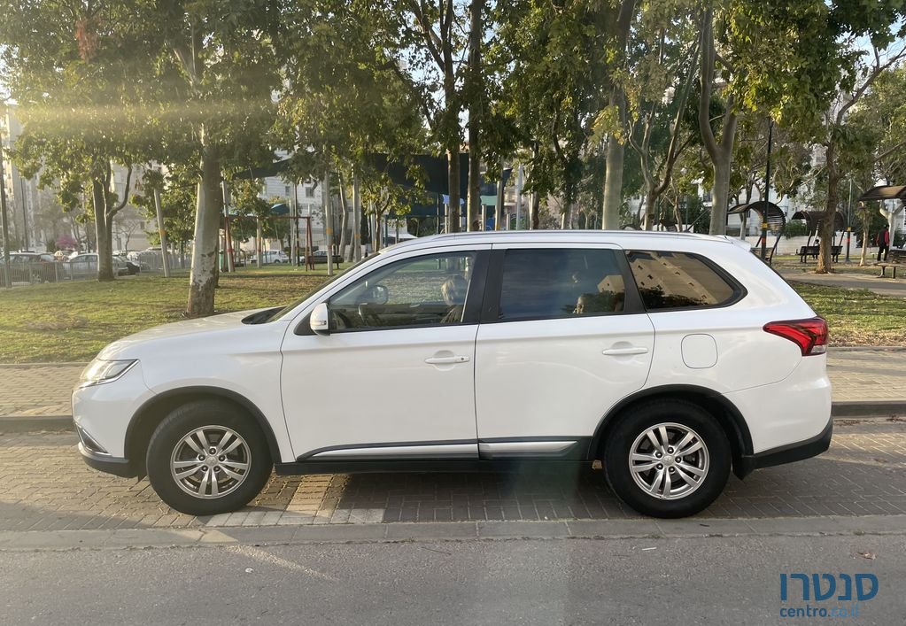 2016' Mitsubishi Outlander מיצובישי אאוטלנדר photo #2