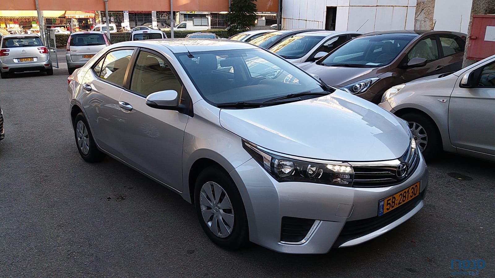 2014' Toyota Corolla photo #2