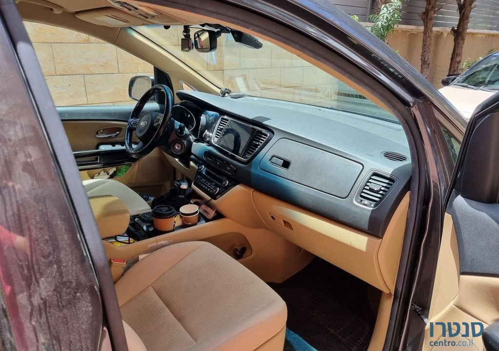 2017' Kia Carnival קיה קרניבל photo #5