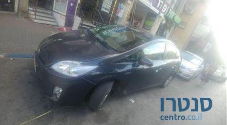 2011' Toyota Prius טויוטה פריוס photo #1