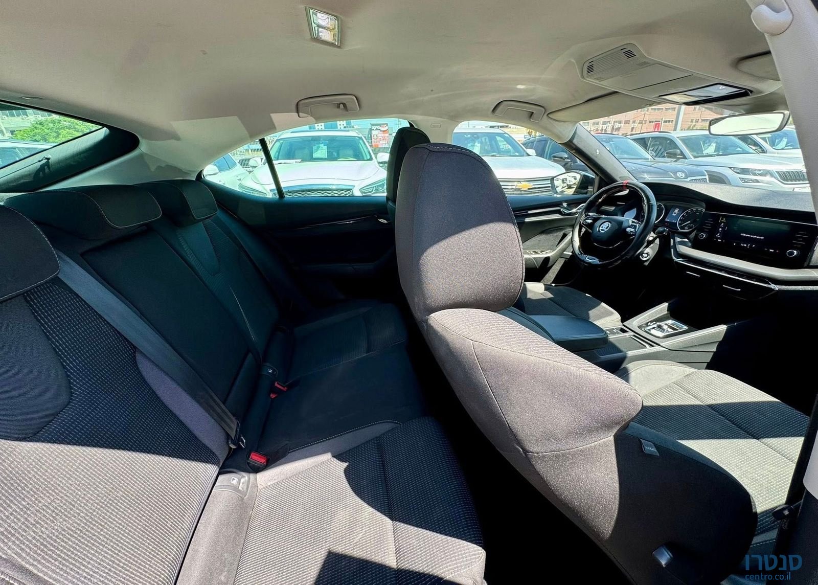 2021' Skoda Octavia סקודה אוקטביה photo #3