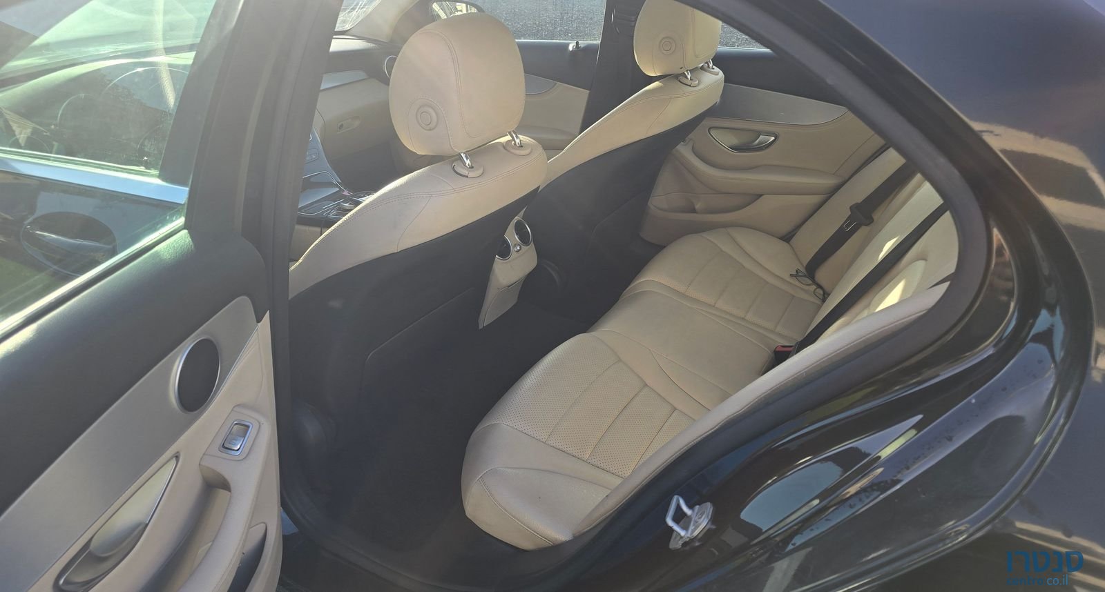 2015' Mercedes-Benz C-Class מרצדס-בנץ photo #5