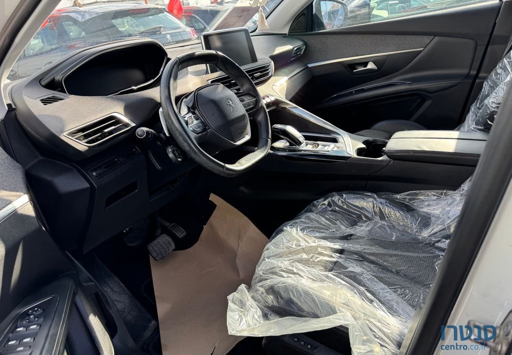 2020' Peugeot 3008 פיג'ו photo #2