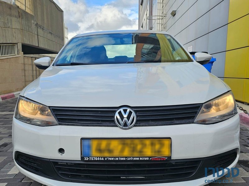 2013' Volkswagen Jetta photo #1