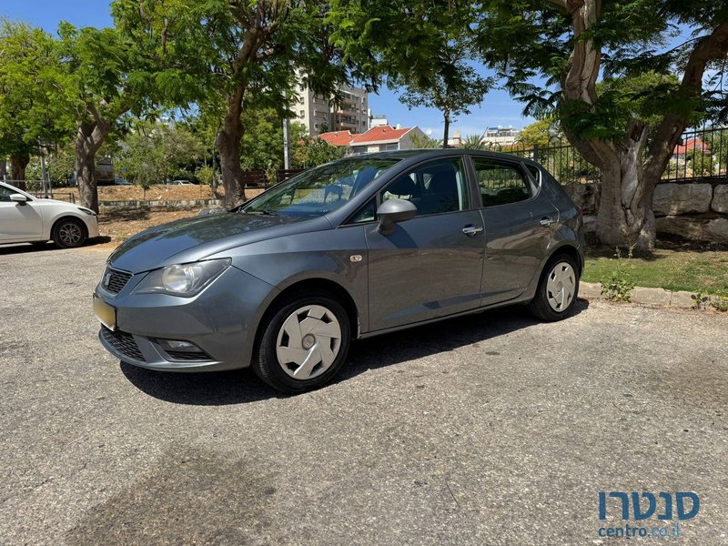 2014' SEAT Ibiza photo #3