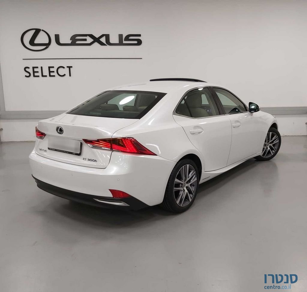 2020' Lexus Is300H לקסוס photo #3