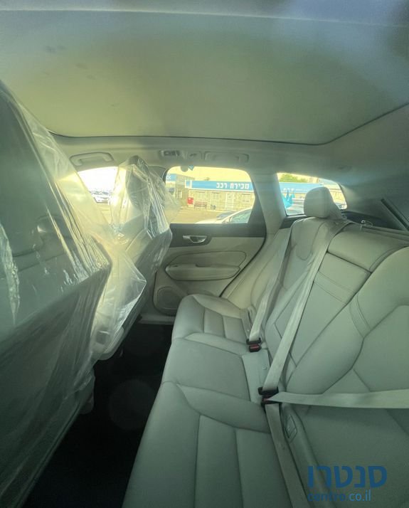 2021' Volvo XC60 וולוו photo #4
