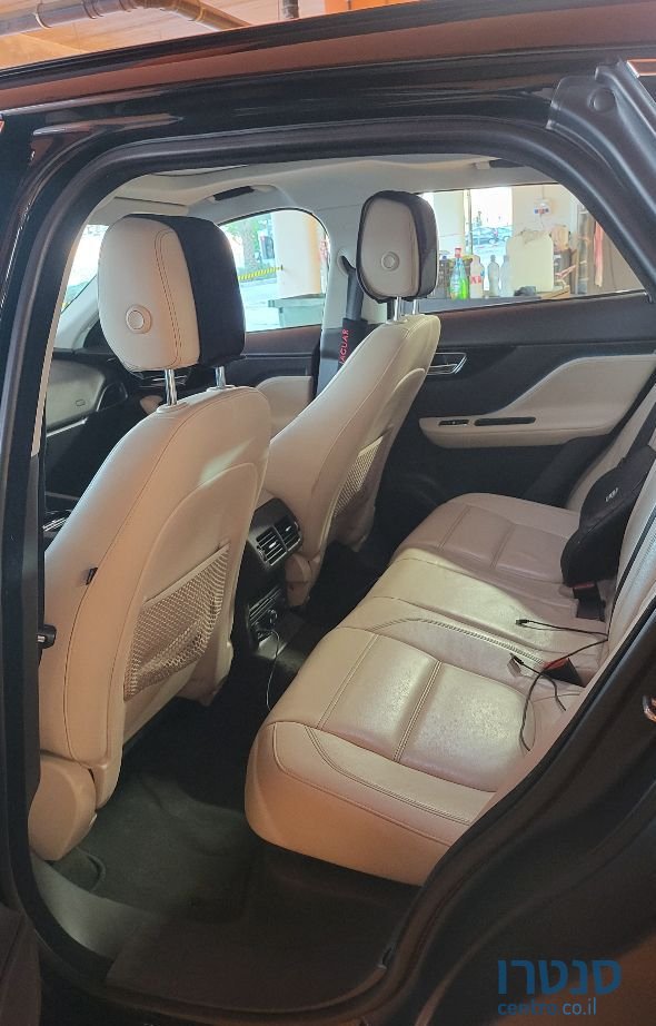 2017' Jaguar F-Pace יגואר photo #3