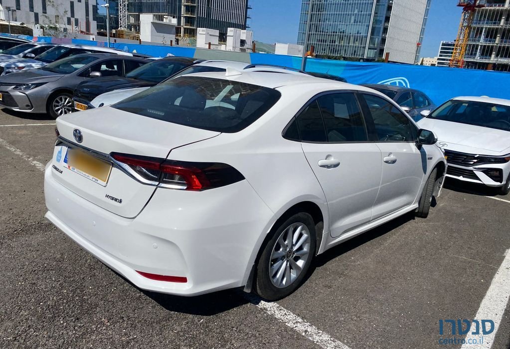 2021' Toyota Corolla טויוטה קורולה photo #3