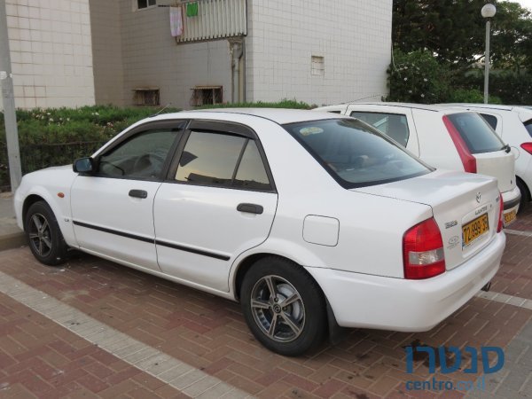 2002' Mazda Lantis photo #2