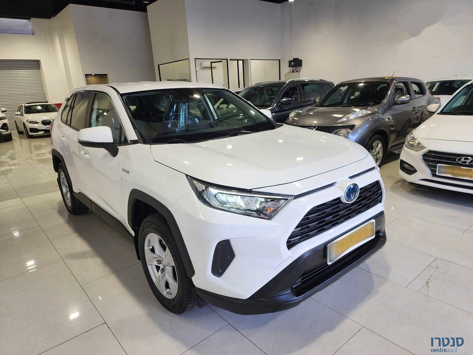 2021' Toyota RAV4 photo #2